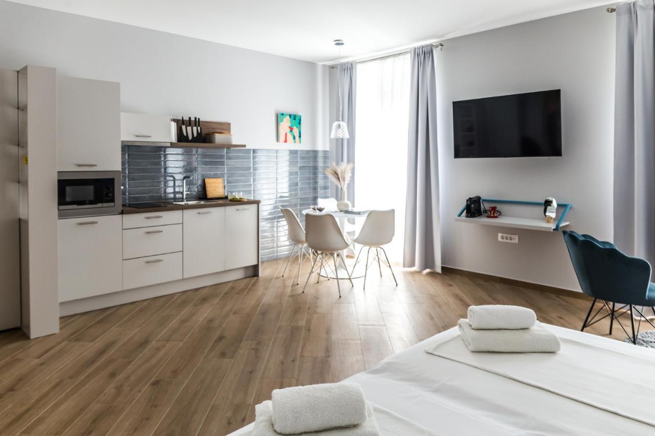 Dolac Apartments リエカ エクステリア 写真
