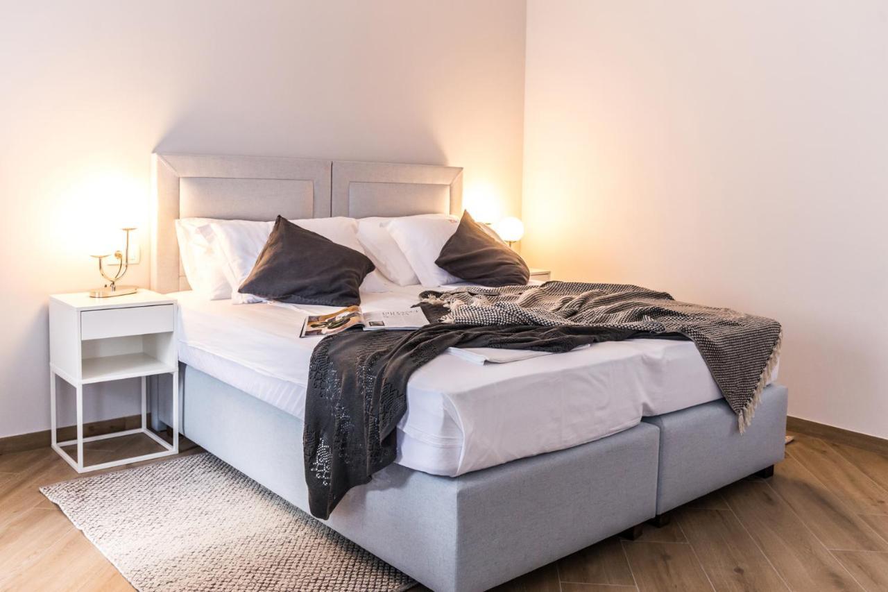 Dolac Apartments リエカ エクステリア 写真